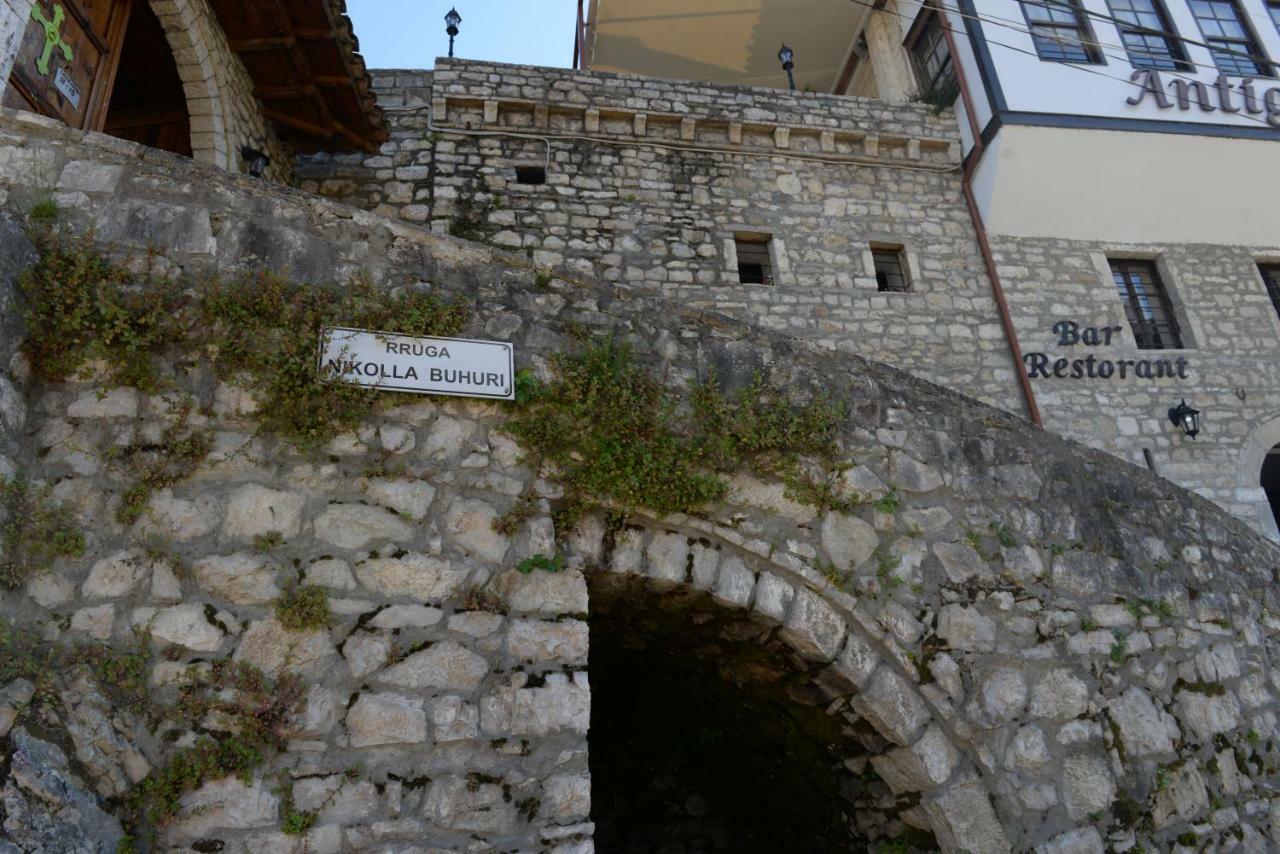 Guest House Taunus Berati Exterior foto